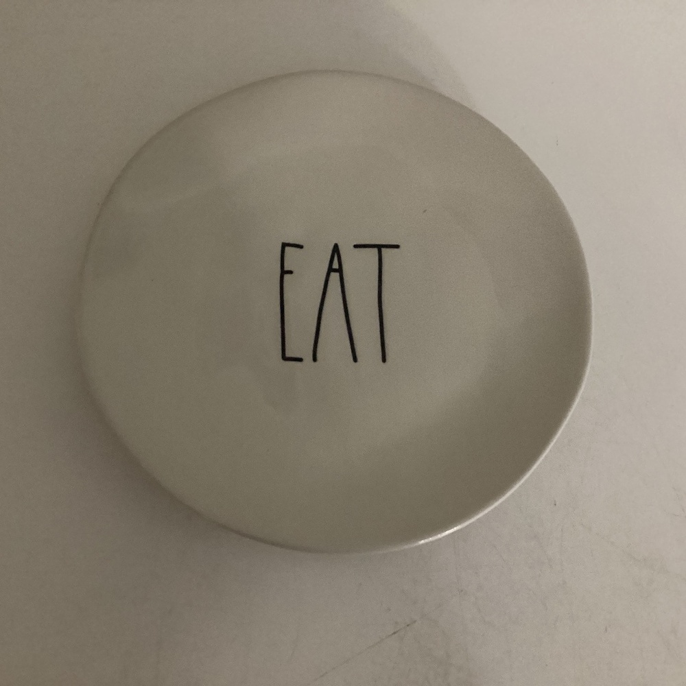 Rae Dunn eat plate